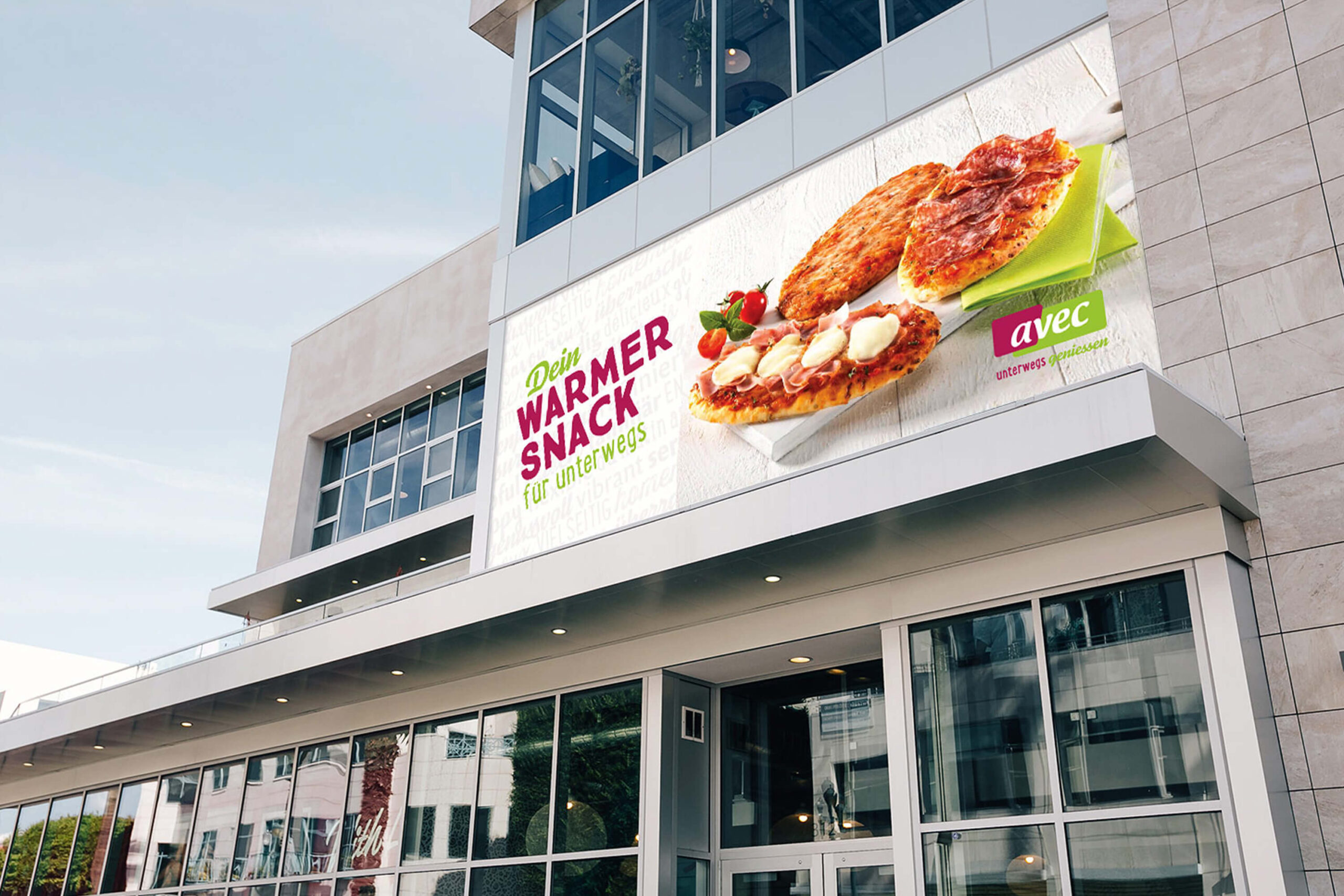 Folierung für warme Snacks im AVEC Shop